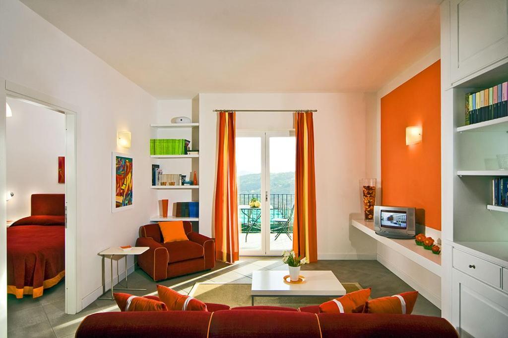 Le Capannelle Aparthotel SantʼAgata sui Due Golfi Exterior foto
